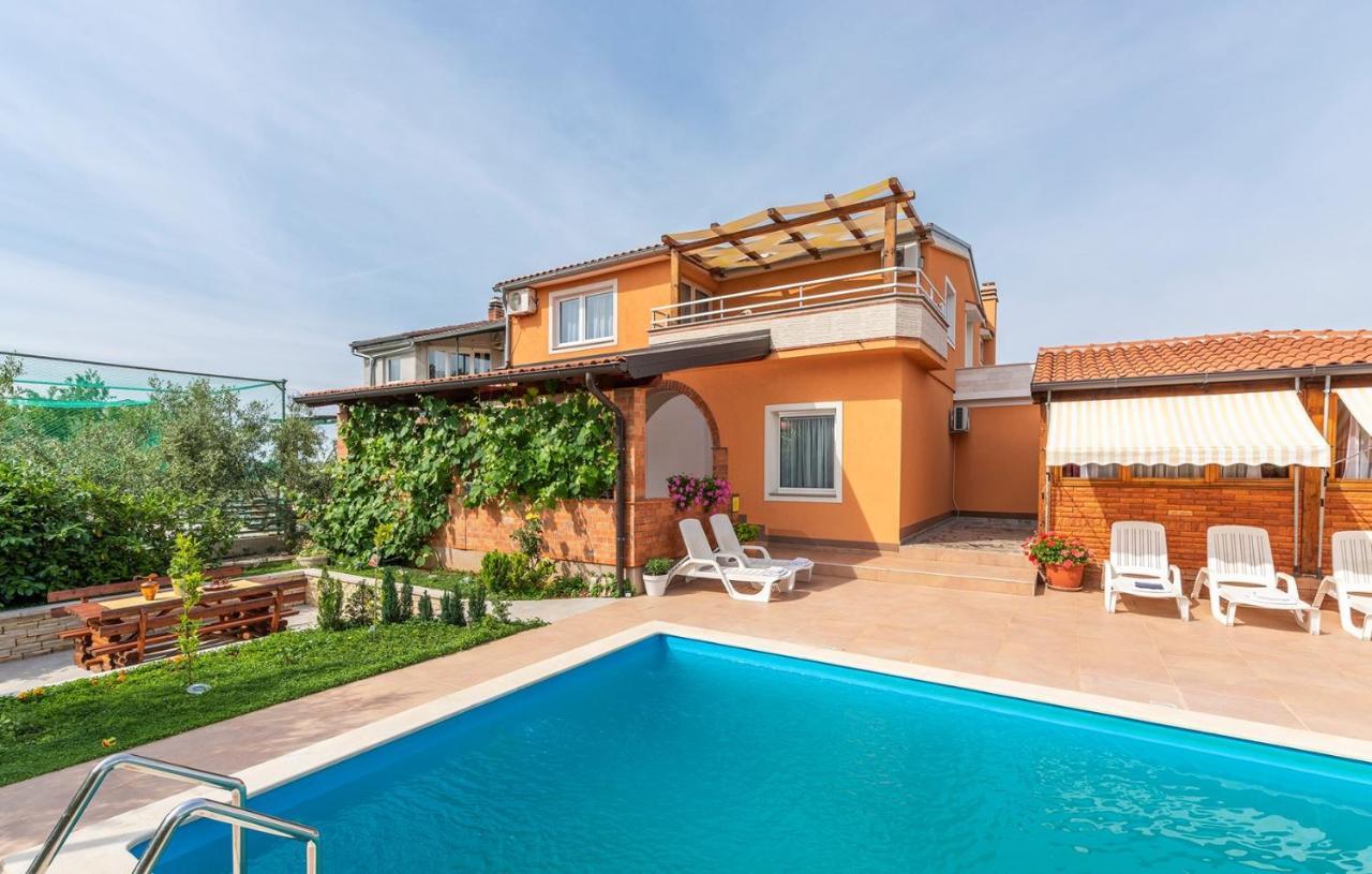 Apartment Complex Villa Visnjan With Pool Quarto foto